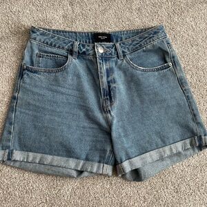 High waist roll cuff denim shorts size M